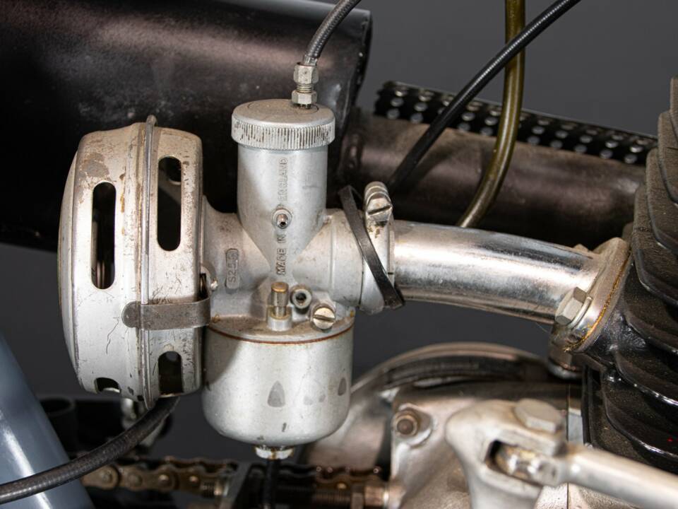 Image 45/50 of Greeves DUMMY (1963)