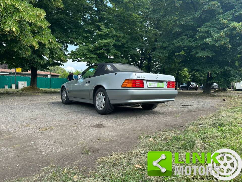 Image 7/10 of Mercedes-Benz 500 SL (1991)