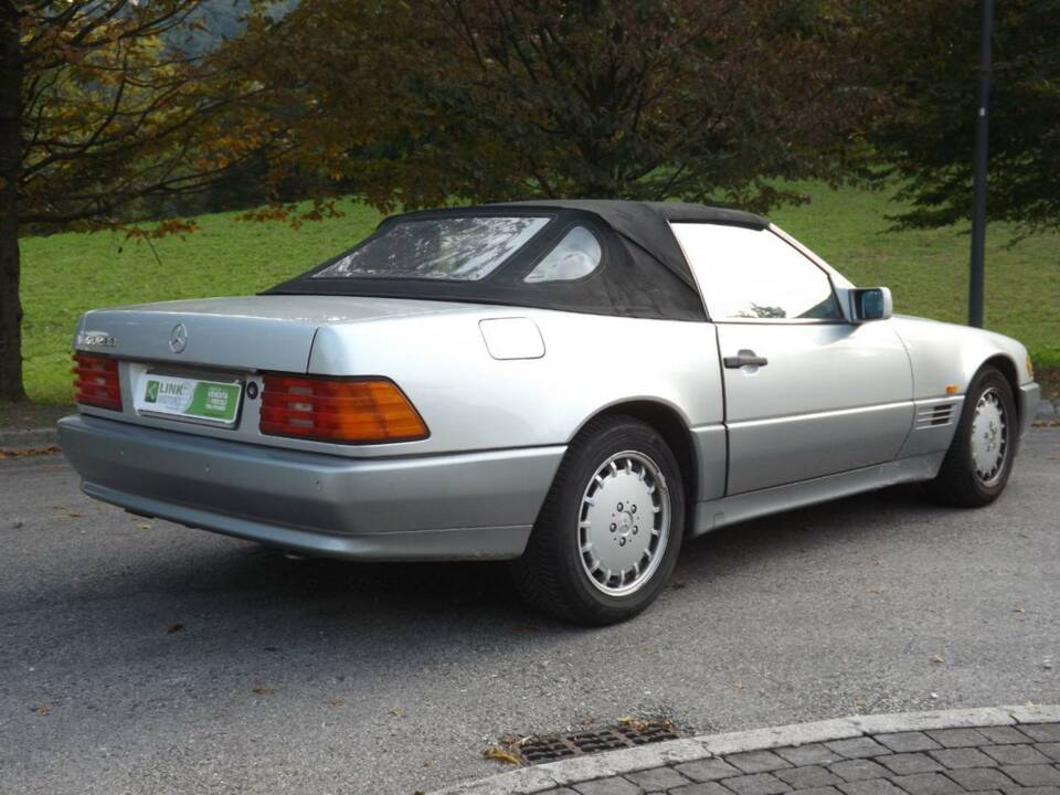 Image 8/50 of Mercedes-Benz SL 280 (1995)
