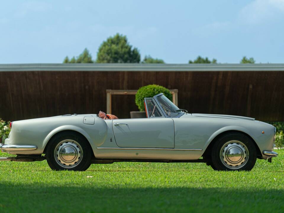 Image 8/50 of Lancia Aurelia B24 Convertible (1958)