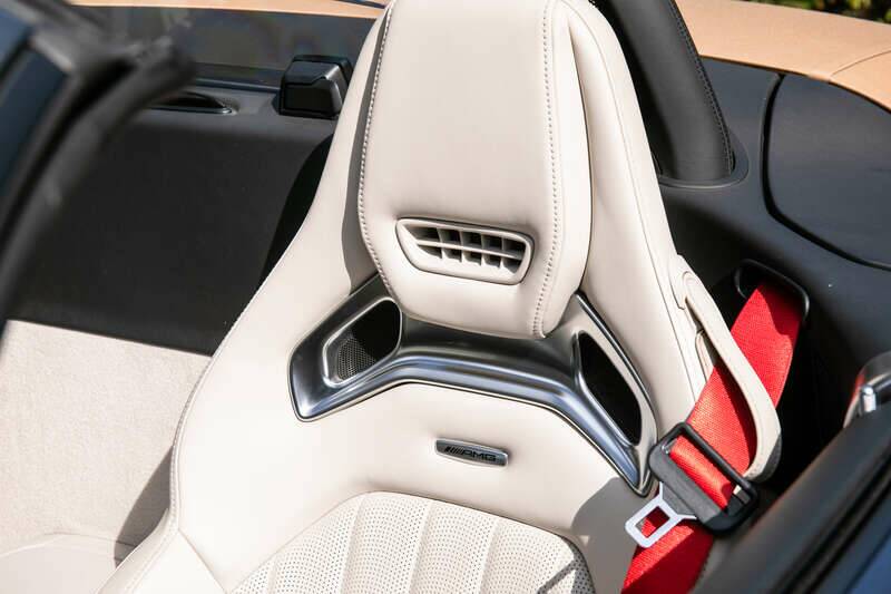 Image 17/50 of Mercedes-AMG GT-C Roadster (2017)