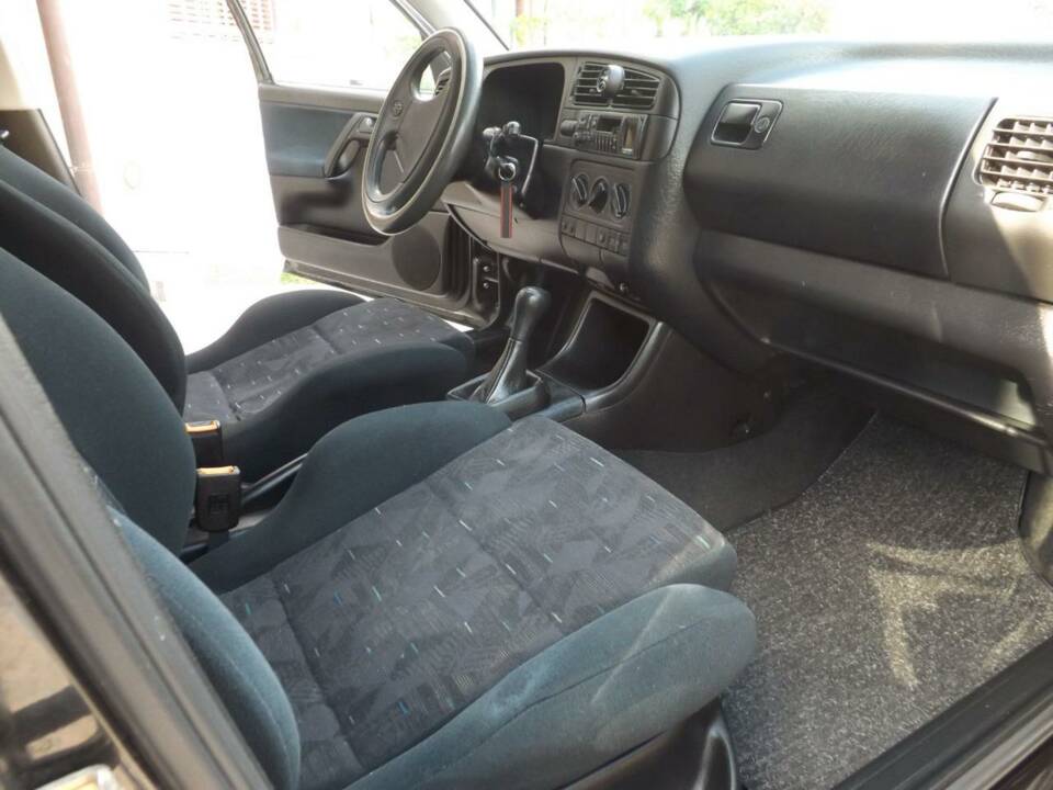 Bild 14/50 von Volkswagen Golf III 2.0 16V GTI (1993)
