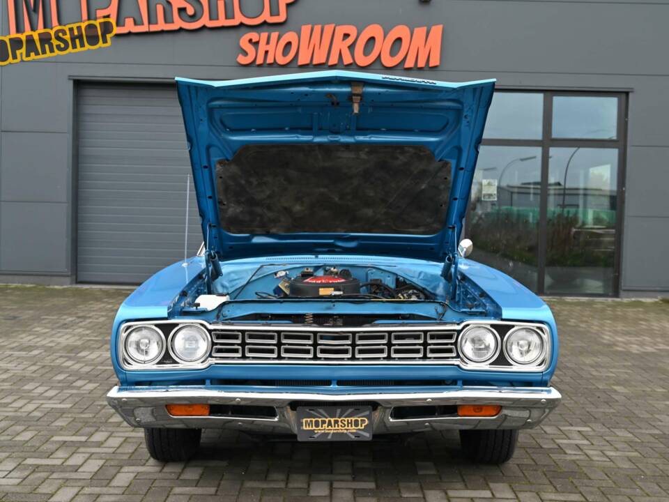 Image 25/50 of Plymouth Road Runner Hardtop Coupe (1968)