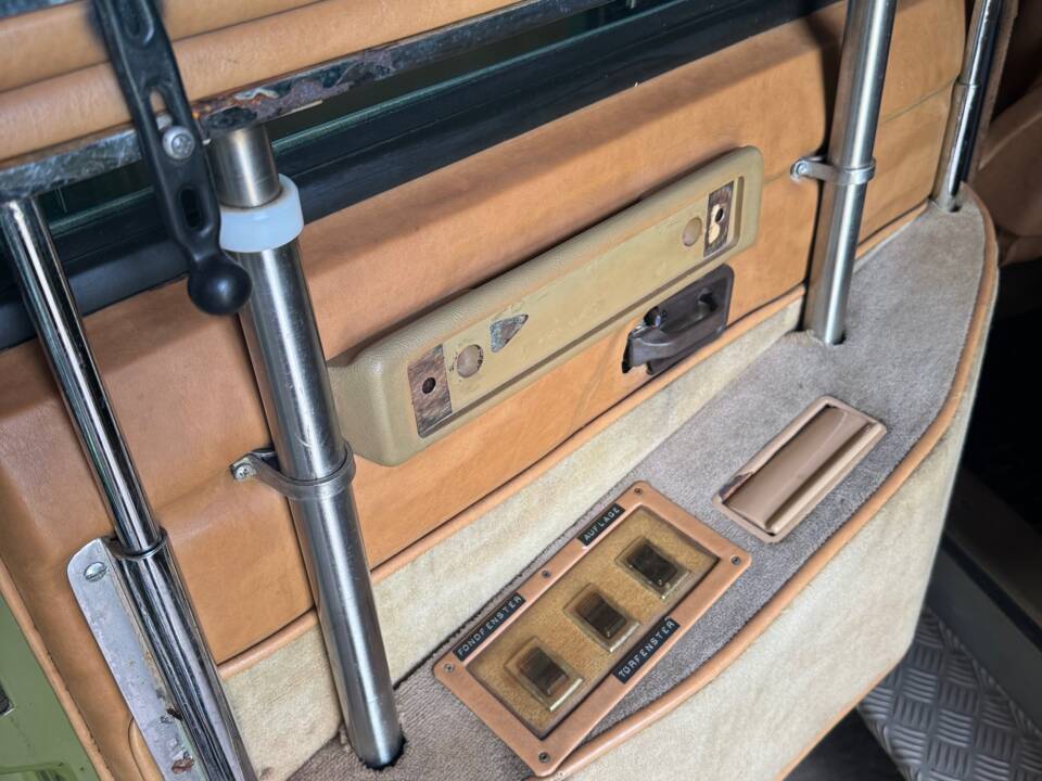 Image 24/44 of Land Rover Range Rover Classic Rometsch (1985)