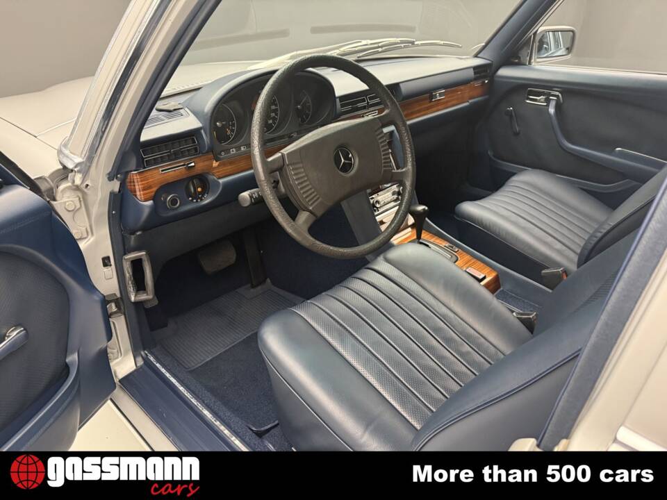 Image 9/15 de Mercedes-Benz 450 SE (1977)