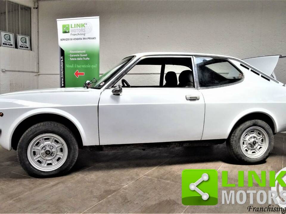 Image 9/10 of FIAT 128 Sport Coupe (1974)