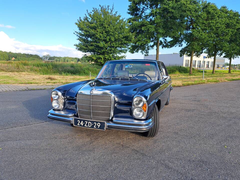 Bild 3/19 von Mercedes-Benz 250 S (1968)