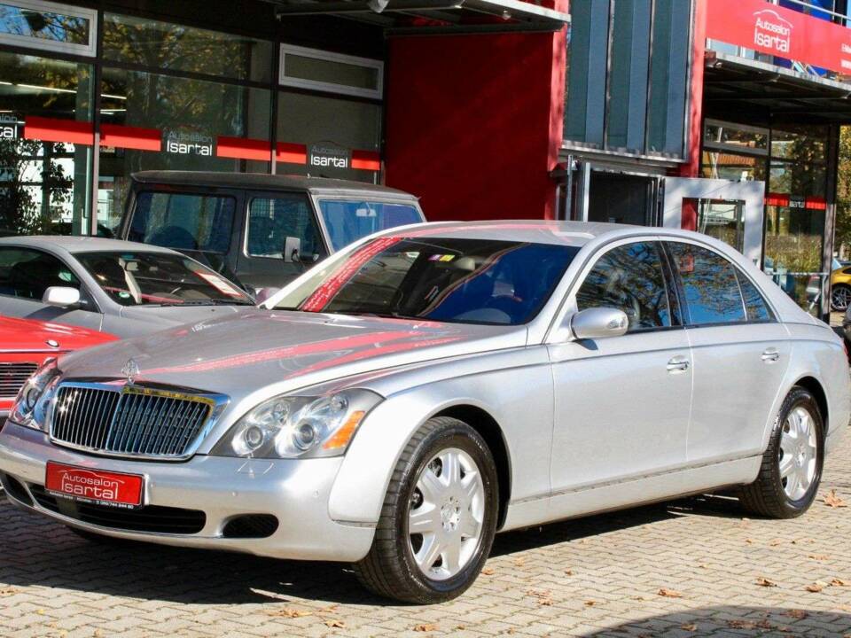 Image 8/20 of Maybach 57 (2004)