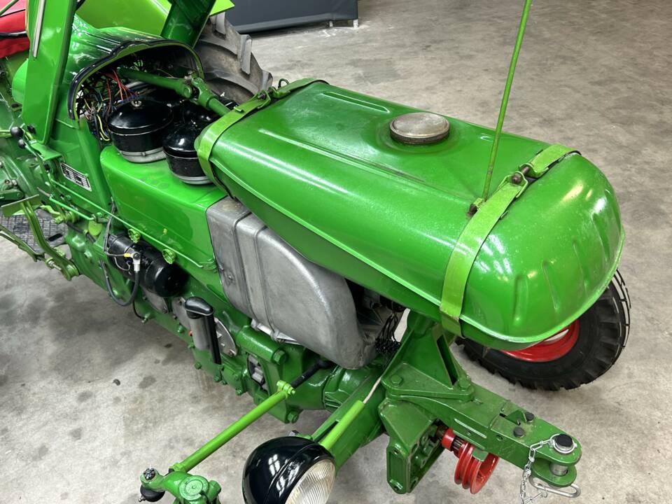 Image 29/50 de Porsche-Diesel P 133 (1956)