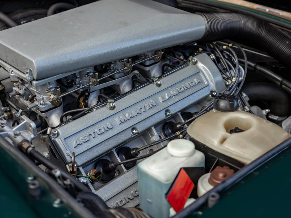 Bild 39/70 von Aston Martin V8 Vantage Volante X-Pack (1989)