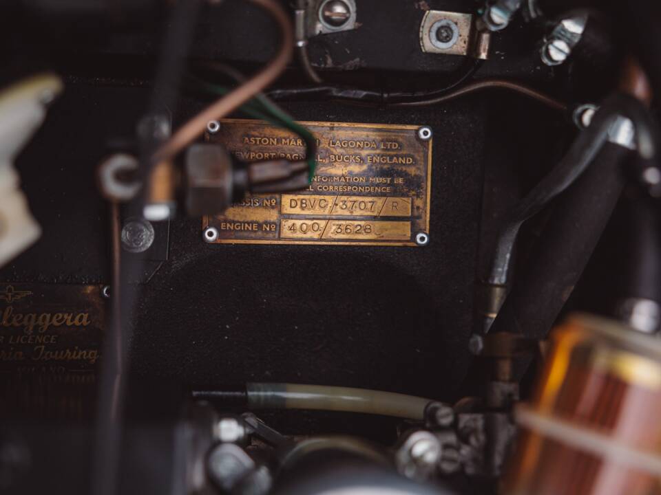 Image 42/99 of Aston Martin DB 6 Volante (1968)