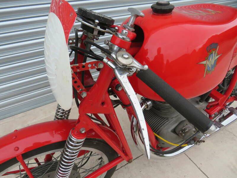 Image 7/43 of MV Agusta 175 CS Sport Disco Volante (1955)