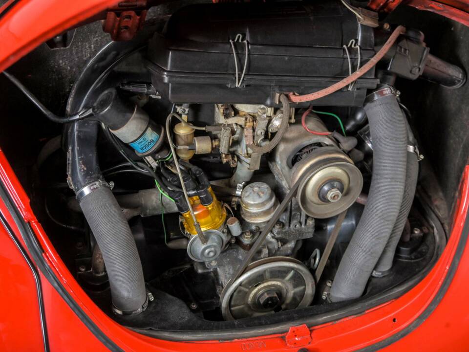 Image 38/50 of Volkswagen Beetle 1200 "Jeans Bug" (1983)