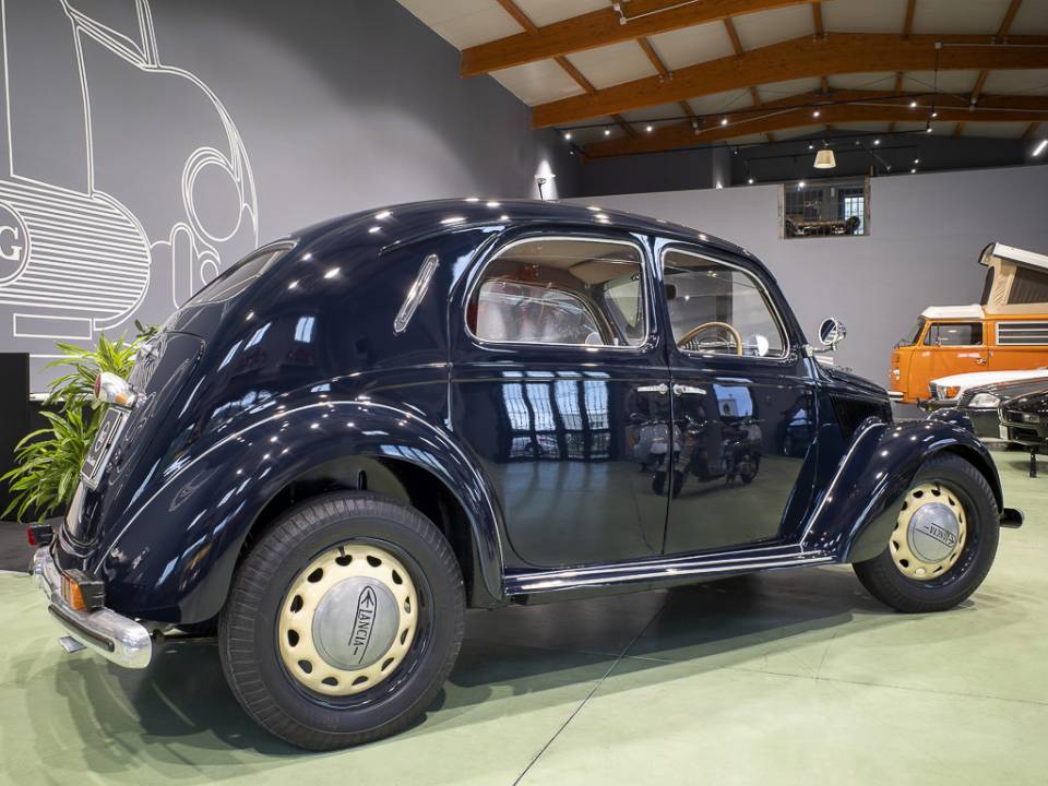 Image 2/35 of Lancia Ardea (1952)