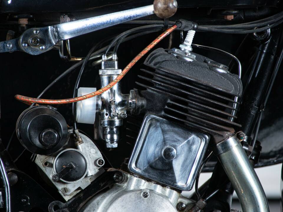 Image 32/50 of Triumph SD (1929)