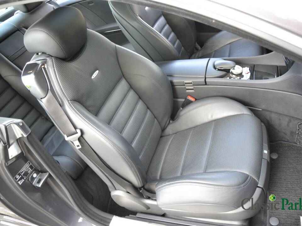 Immagine 26/50 di Mercedes-Benz CL 63 AMG (2007)