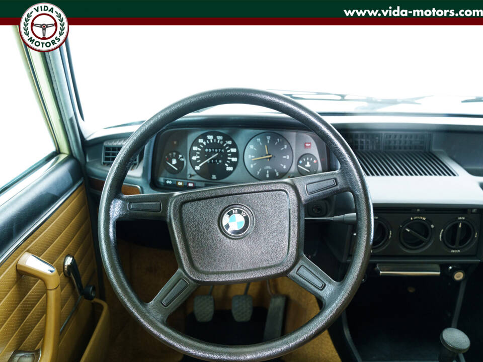 Afbeelding 16/36 van BMW 518 (1977)