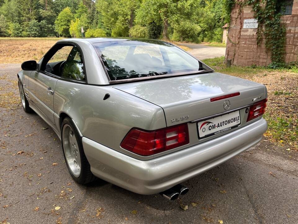 Image 9/21 of Mercedes-Benz SL 55 AMG (1999)