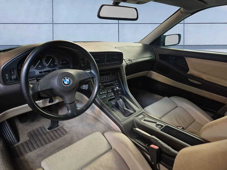 Image 11/14 of BMW 850i (1991)