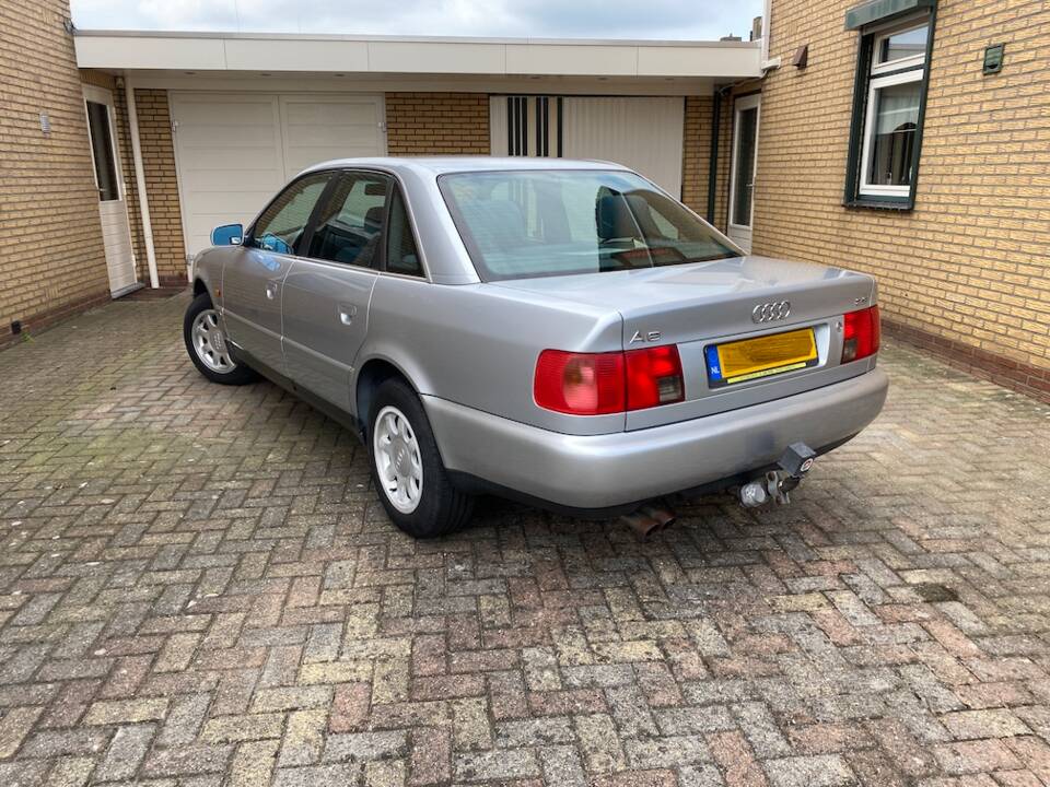 Bild 7/25 von Audi A6 2.6 (1996)