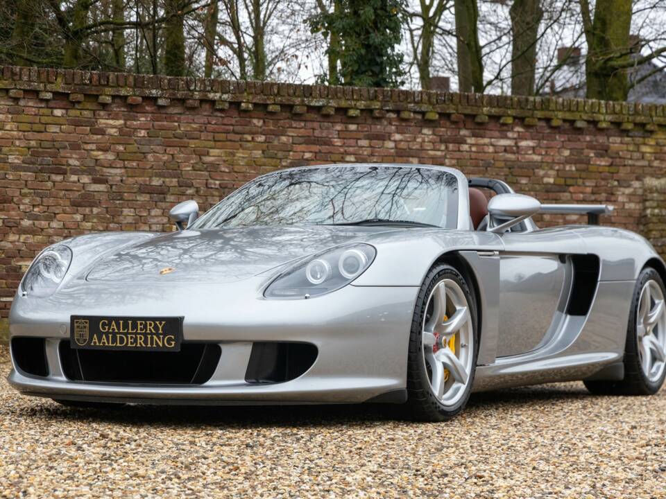 Image 50/50 de Porsche Carrera GT (2005)
