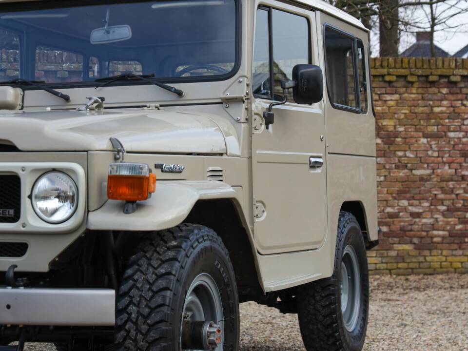 Image 39/50 of Toyota Land Cruiser BJ 40 (1980)