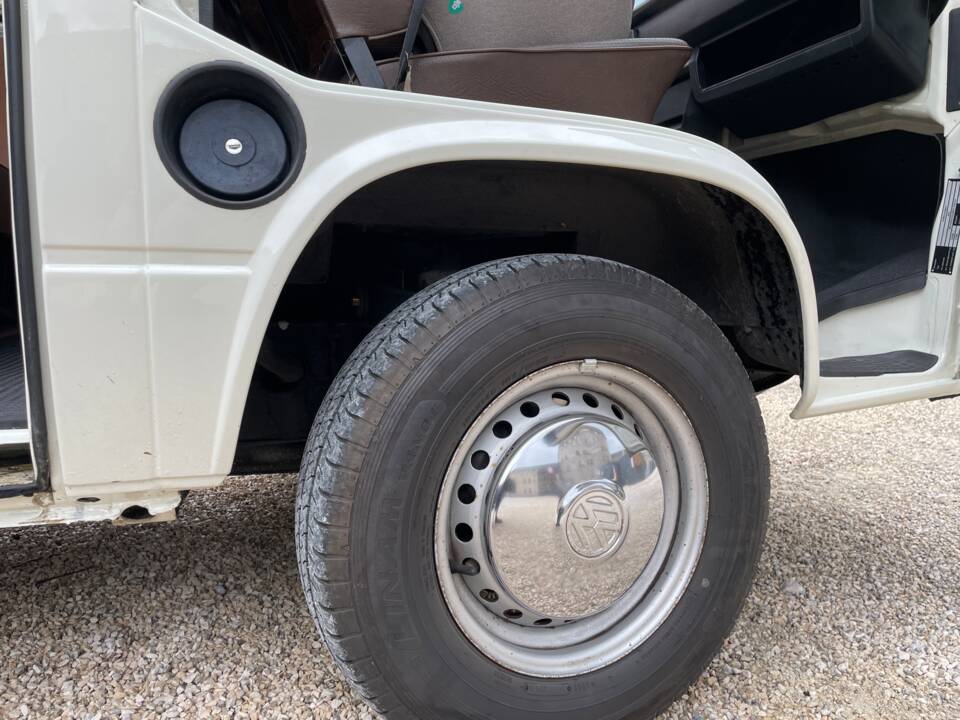 Imagen 33/40 de Volkswagen T3 Kombi 2.0 (1981)