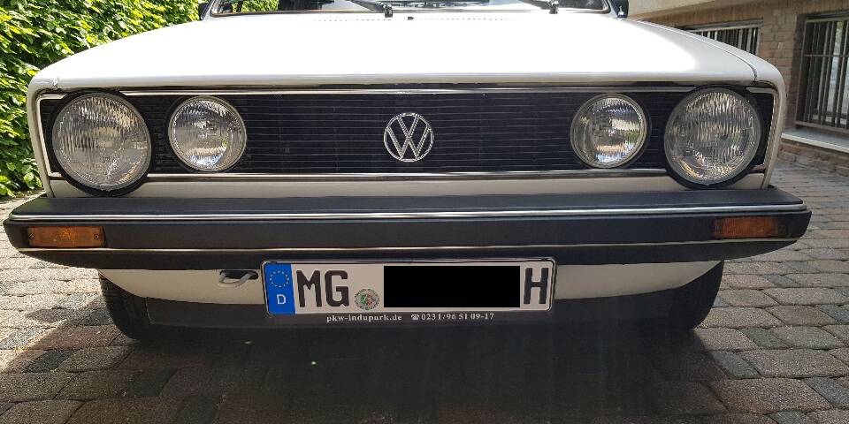 Afbeelding 2/8 van Volkswagen Golf Mk I Convertible 1.8 (1987)