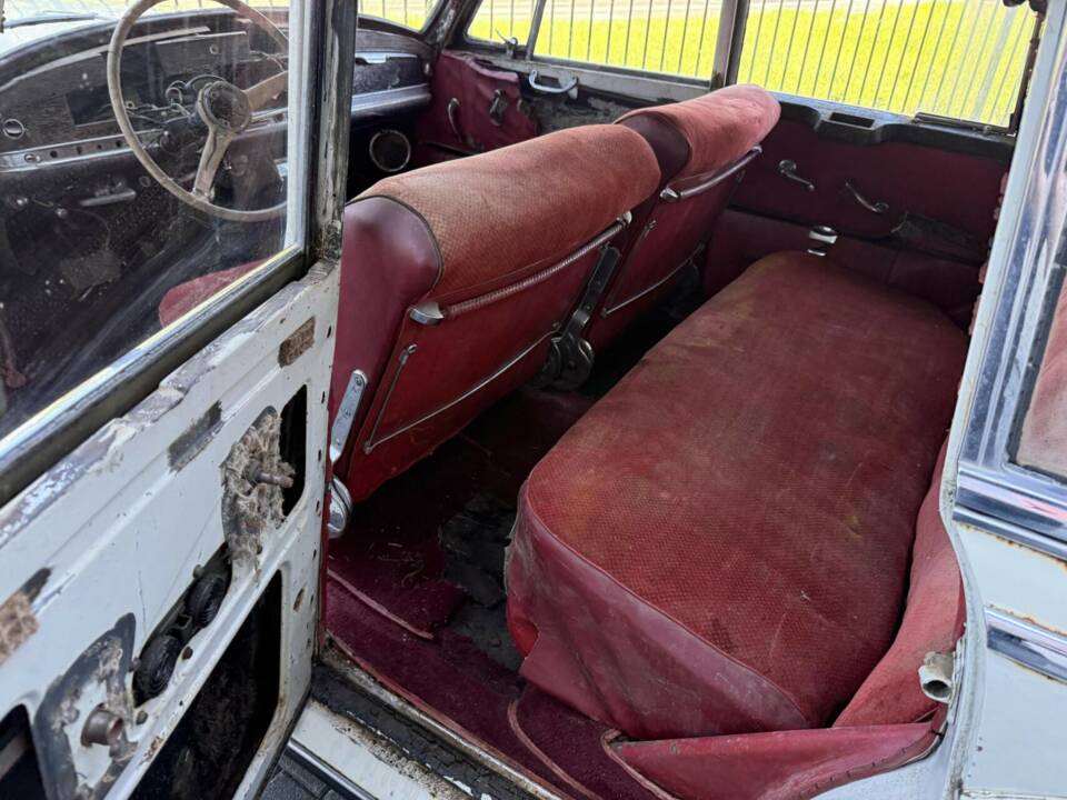 Afbeelding 35/50 van Mercedes-Benz 300 c (1956)