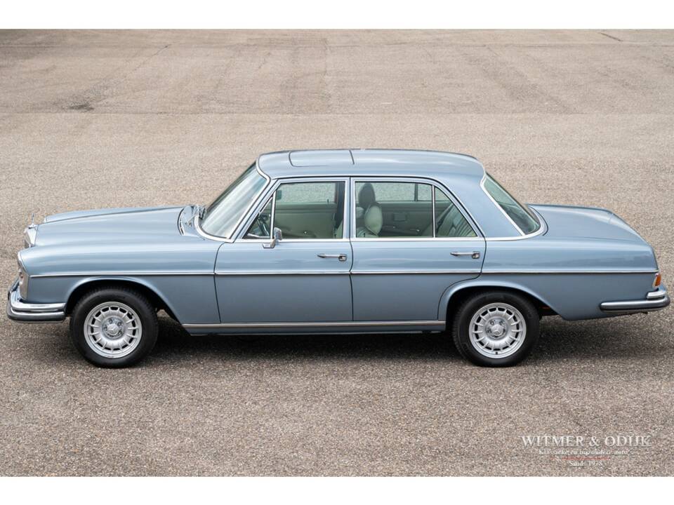Image 2/36 of Mercedes-Benz 280 SE (1969)
