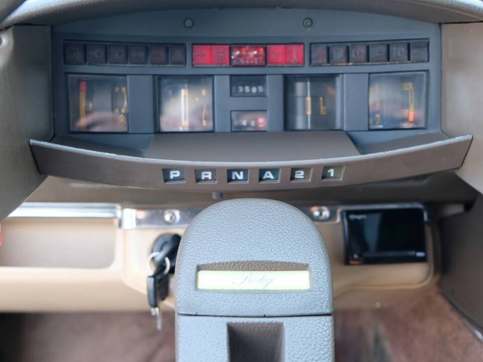 Image 32/69 of Citroën CX 25 Prestige (1984)