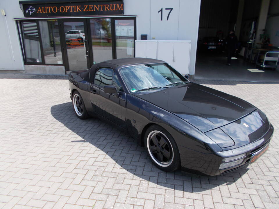 Image 2/12 de Porsche 944 Turbo (1992)