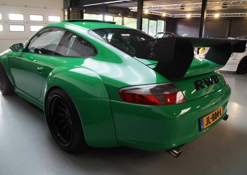 Bild 47/50 von Porsche 911 Carrera 4 RWB (1999)