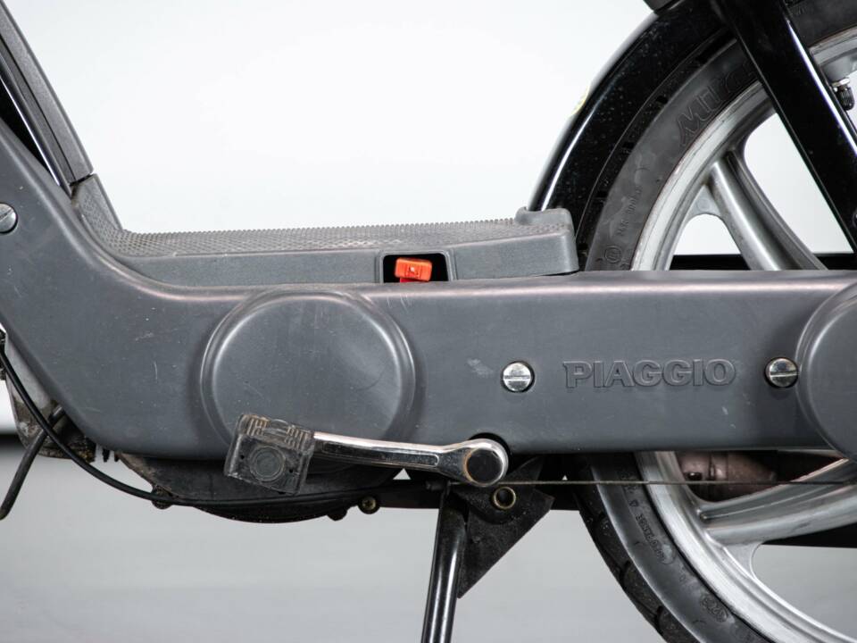 Bild 16/49 von Piaggio DUMMY (2002)