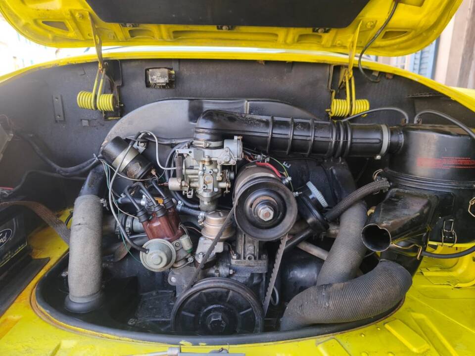 Image 16/21 of Volkswagen Karmann Ghia 1600 (1972)