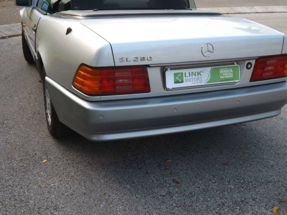 Image 38/50 of Mercedes-Benz SL 280 (1995)