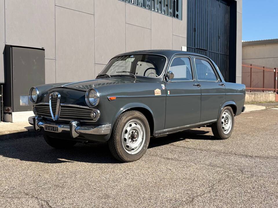 Image 1/25 of Alfa Romeo Giulietta TI (1961)