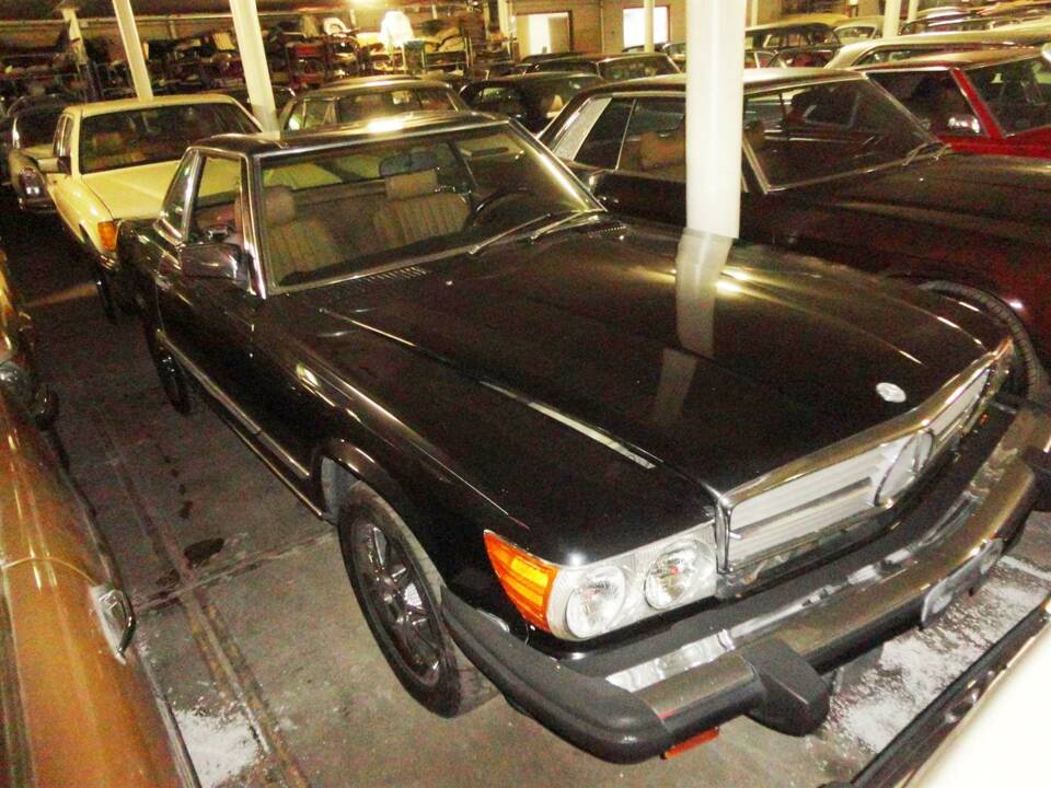 Imagen 2/29 de Mercedes-Benz 560 SL (1988)