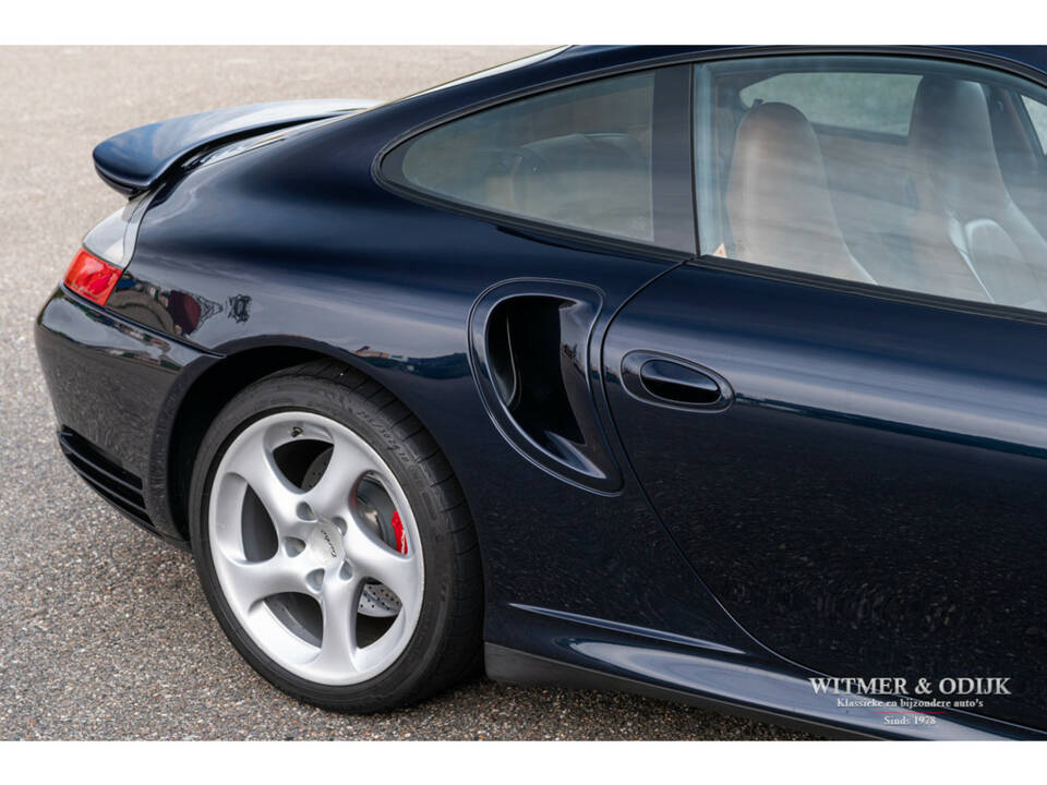 Image 23/31 de Porsche 911 Turbo (2003)