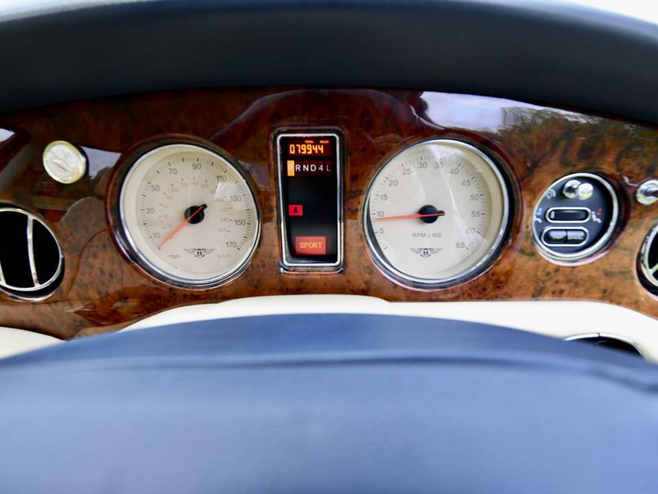 Imagen 31/50 de Bentley Arnage Green Label (1999)