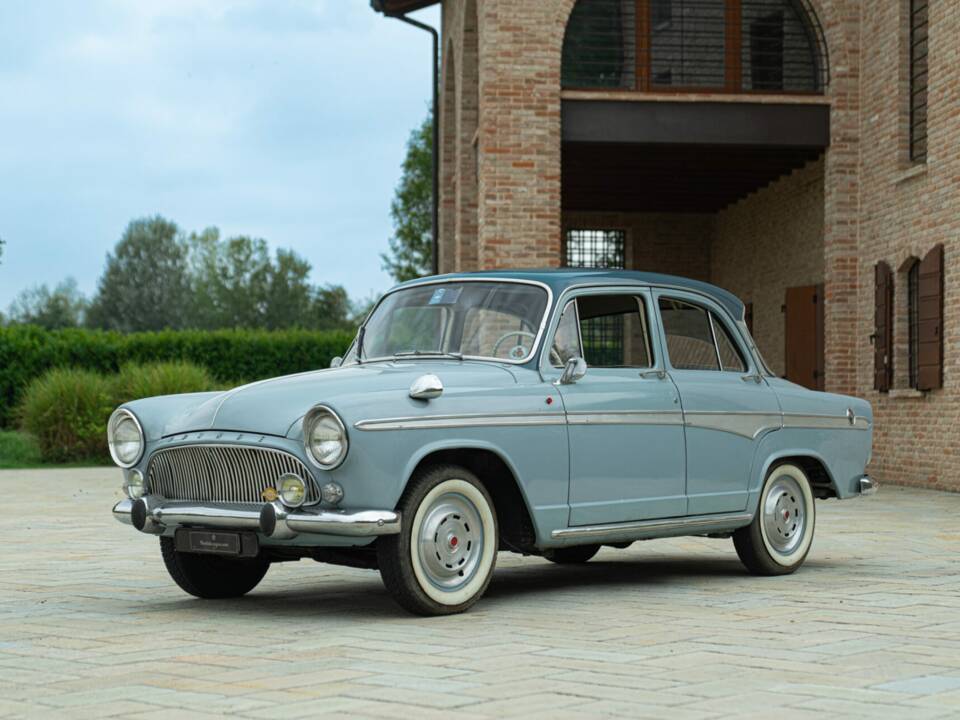 Afbeelding 1/50 van SIMCA Aronde P 60 Monthléry Spéciale (1960)