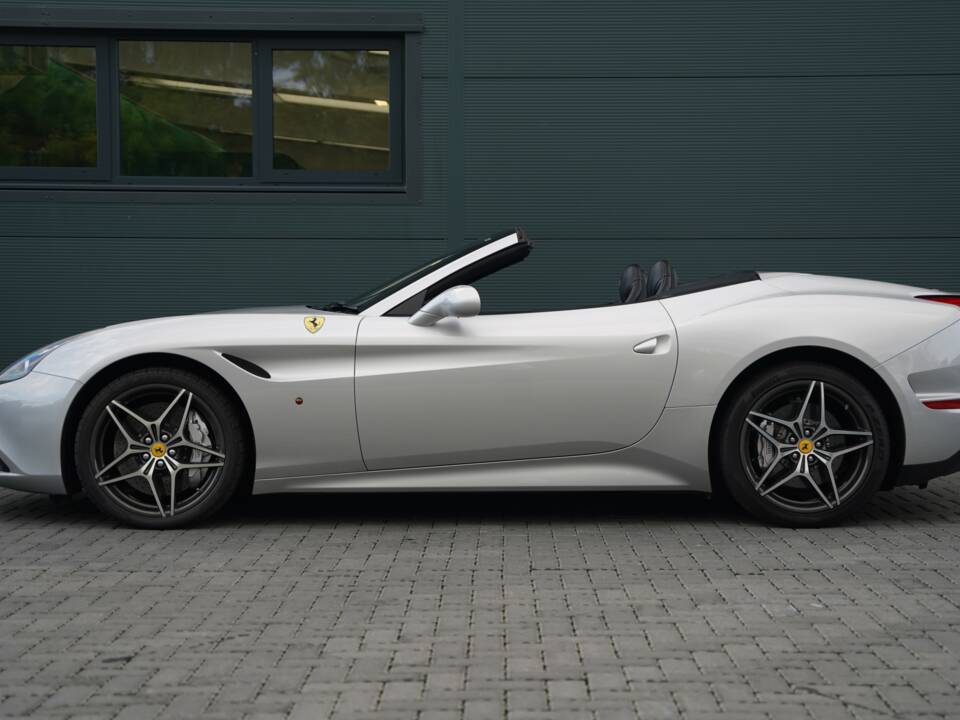 Bild 6/50 von Ferrari California T (2015)