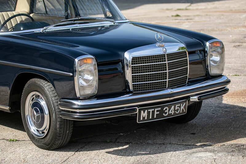 Image 37/50 of Mercedes-Benz 250 (1972)