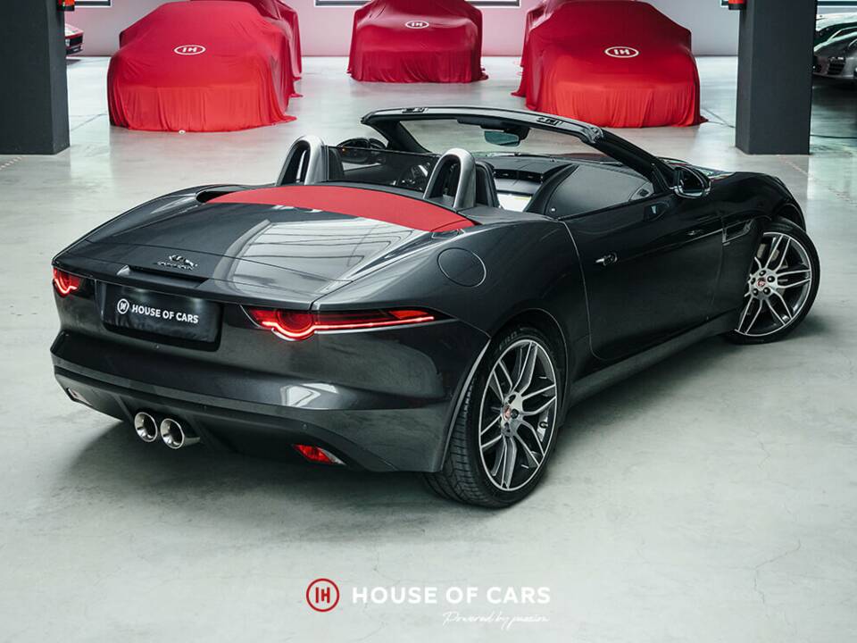 Afbeelding 7/25 van Jaguar F-Type (2018)
