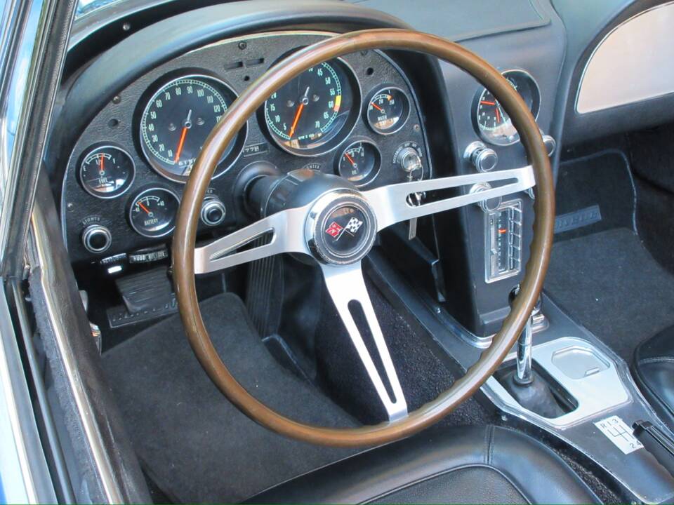 Imagen 10/42 de Chevrolet Corvette Sting Ray Convertible (1967)
