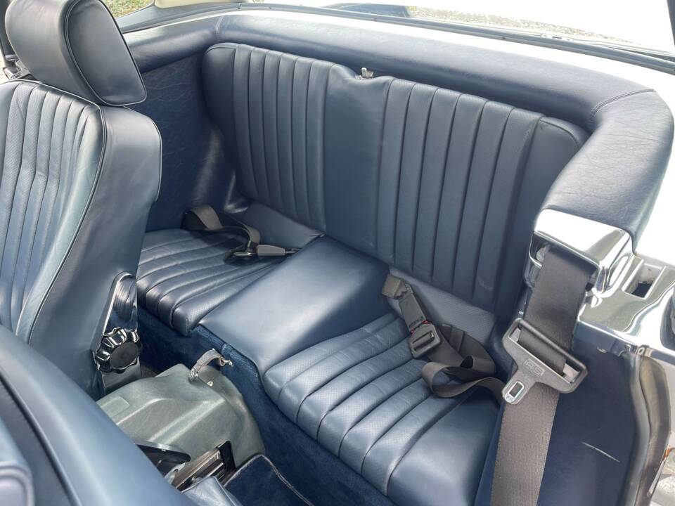 Image 9/12 of Mercedes-Benz 420 SL (1987)