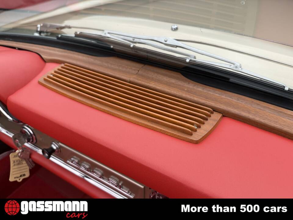 Image 13/15 of Mercedes-Benz 230 SL (1966)
