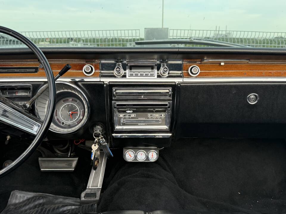 Afbeelding 18/28 van Buick Electra 225 Custom (1965)