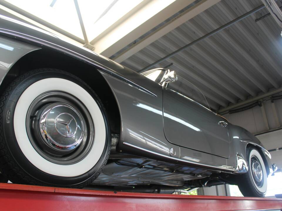 Bild 10/50 von Mercedes-Benz 190 SL (1961)