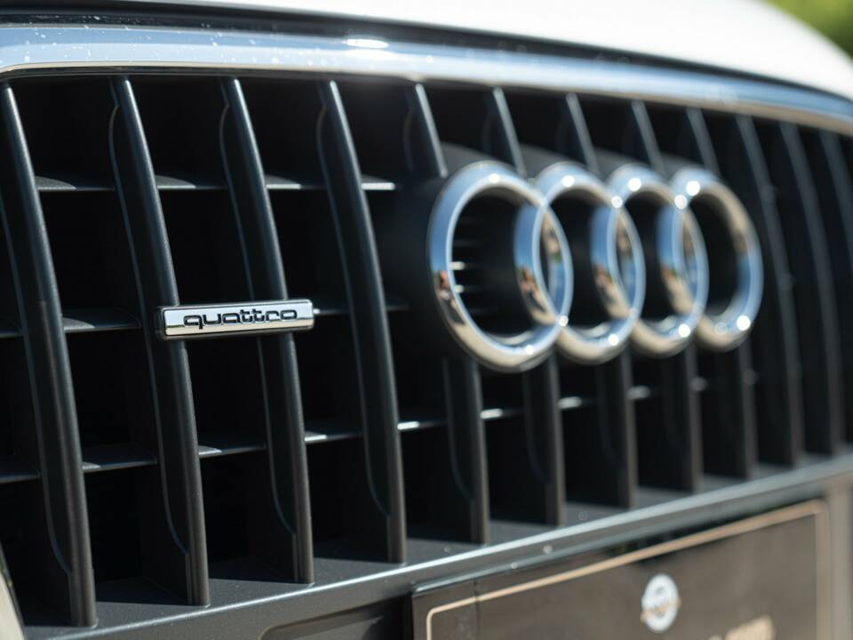 Bild 18/50 von Audi Q3 2.0 TDI quattro (2012)